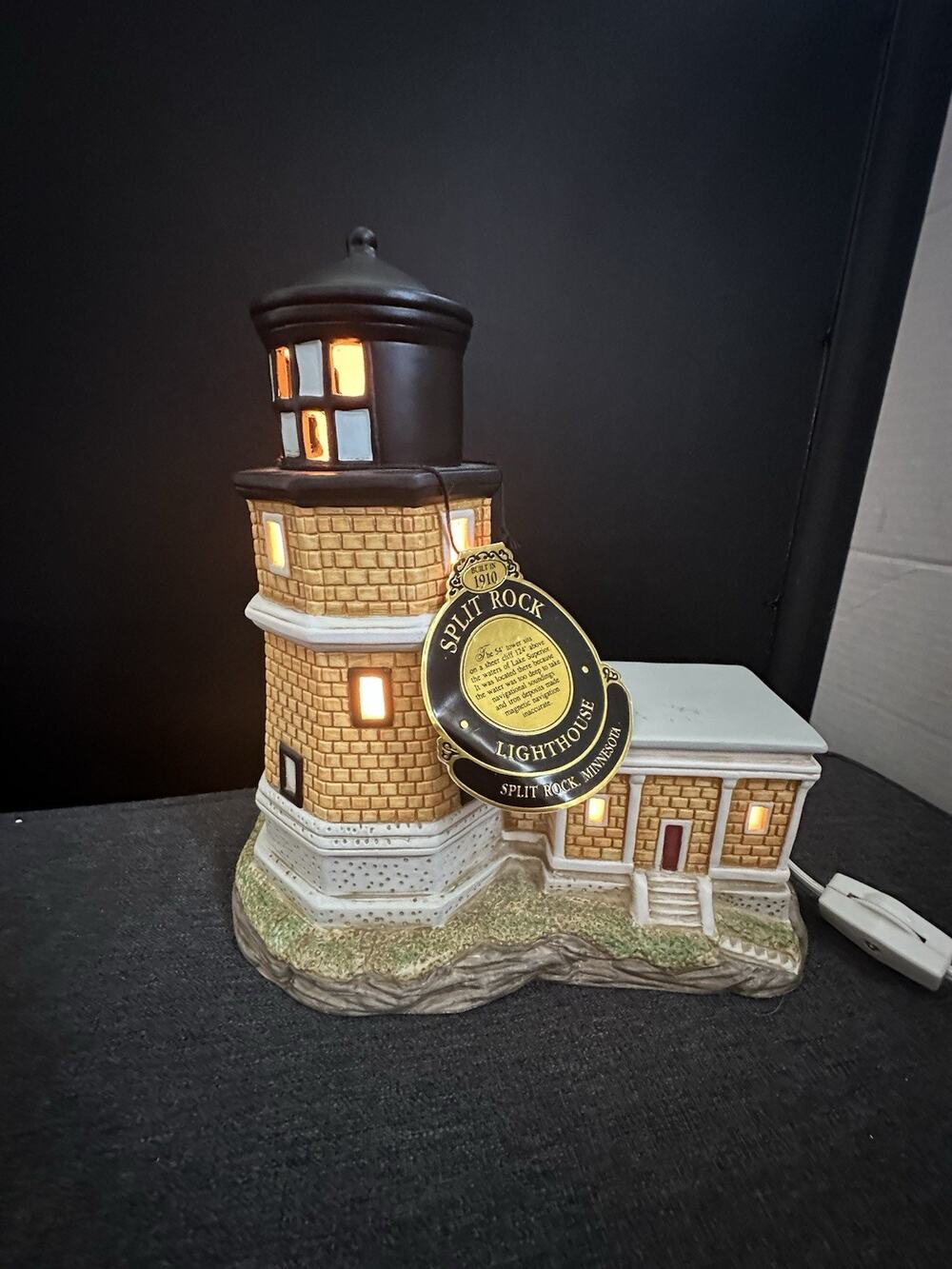 Lefton Split Rock MN Lighthouse #01009 Lighted 1993 w Box Tag Papers Working